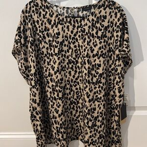 Beautiful black and tan Halogen blouse